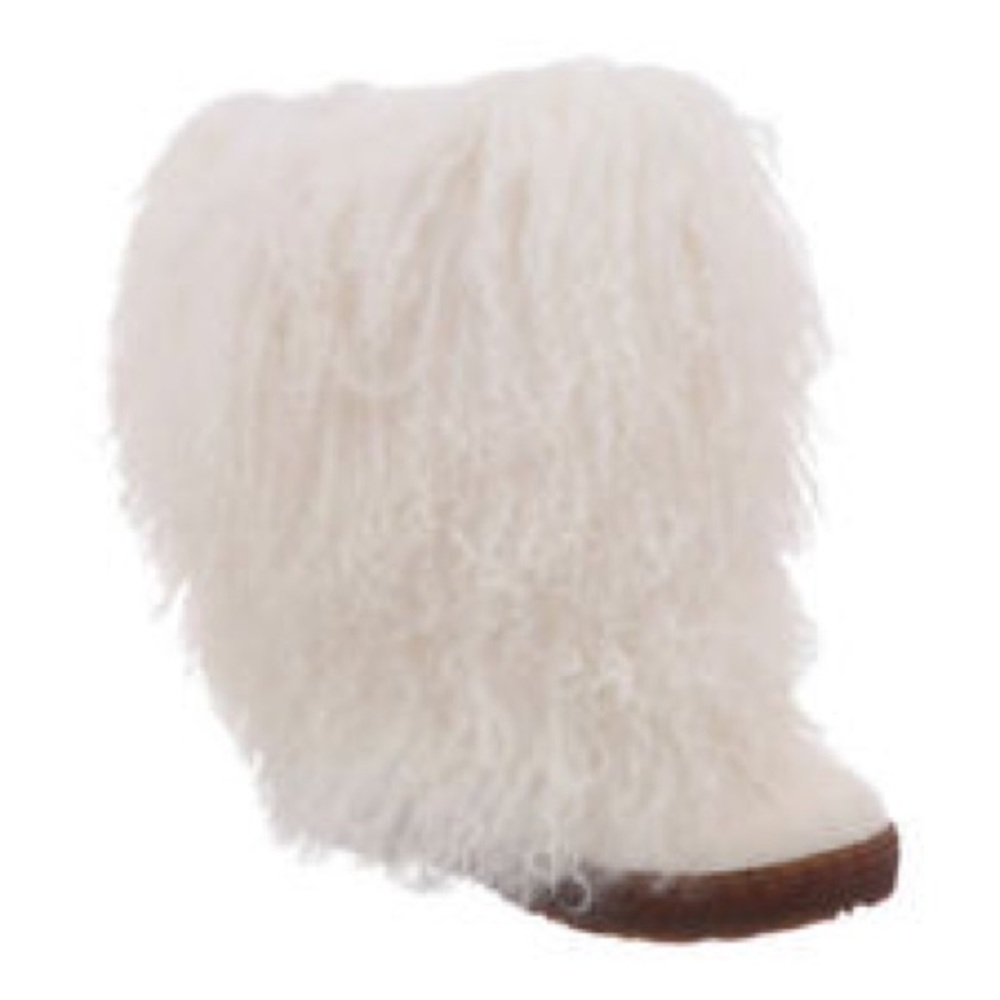 Alpaca furry boots